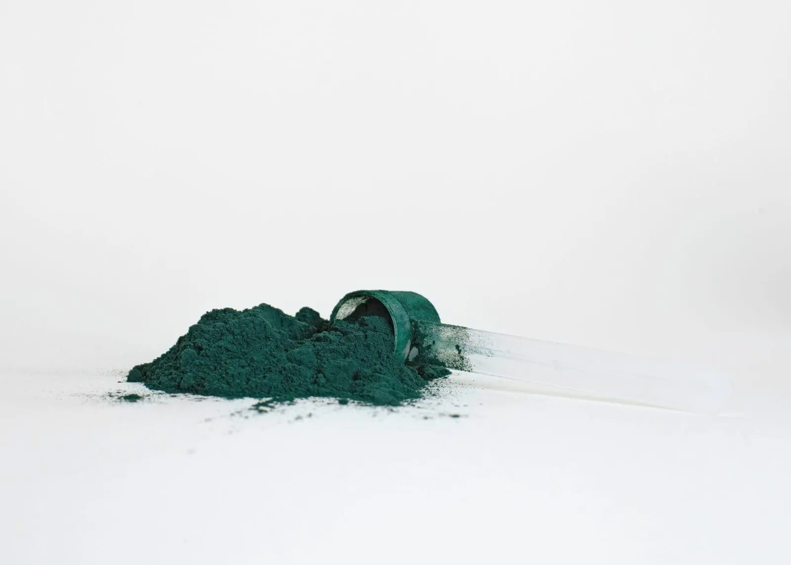Spirulina – super maistas: kaip vartoti, kuo naudinga ir ar saugu?