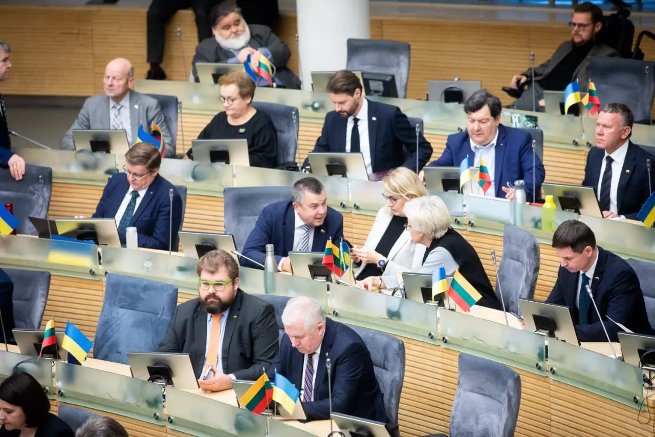 77 tyrimas: valstybės skola per konservatorių valdymą padidėjo kone dvigubai