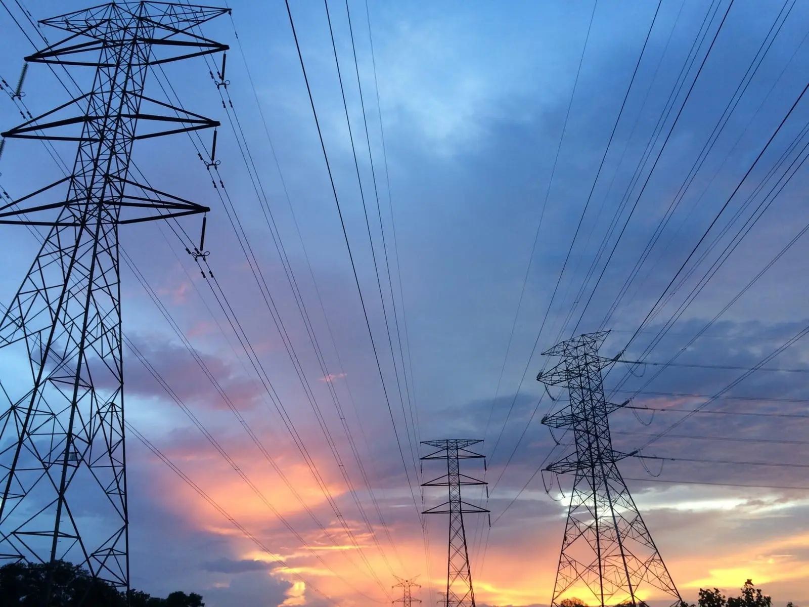 Naujas posūkis „Perlo Energijos“ skandale – vartotojams suteikiamos nepilnos dvi savaitės