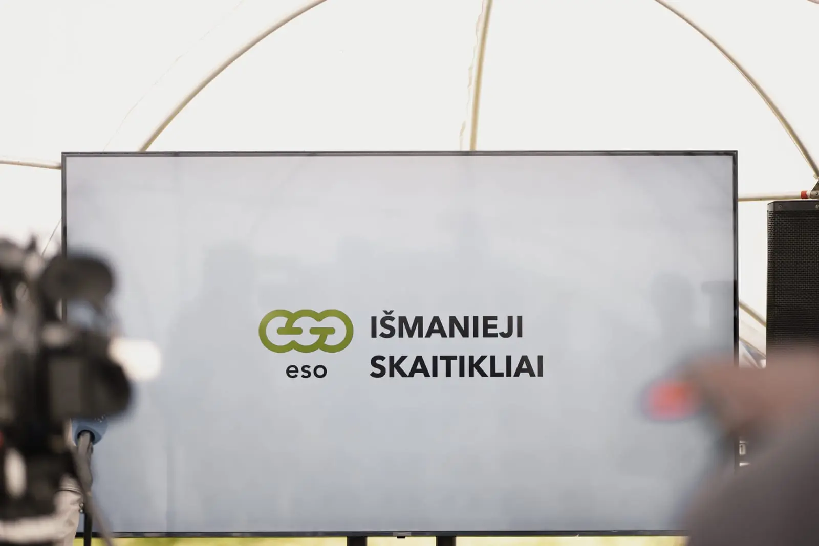 ESO pradeda diegti išmaniuosius elektros skaitiklius