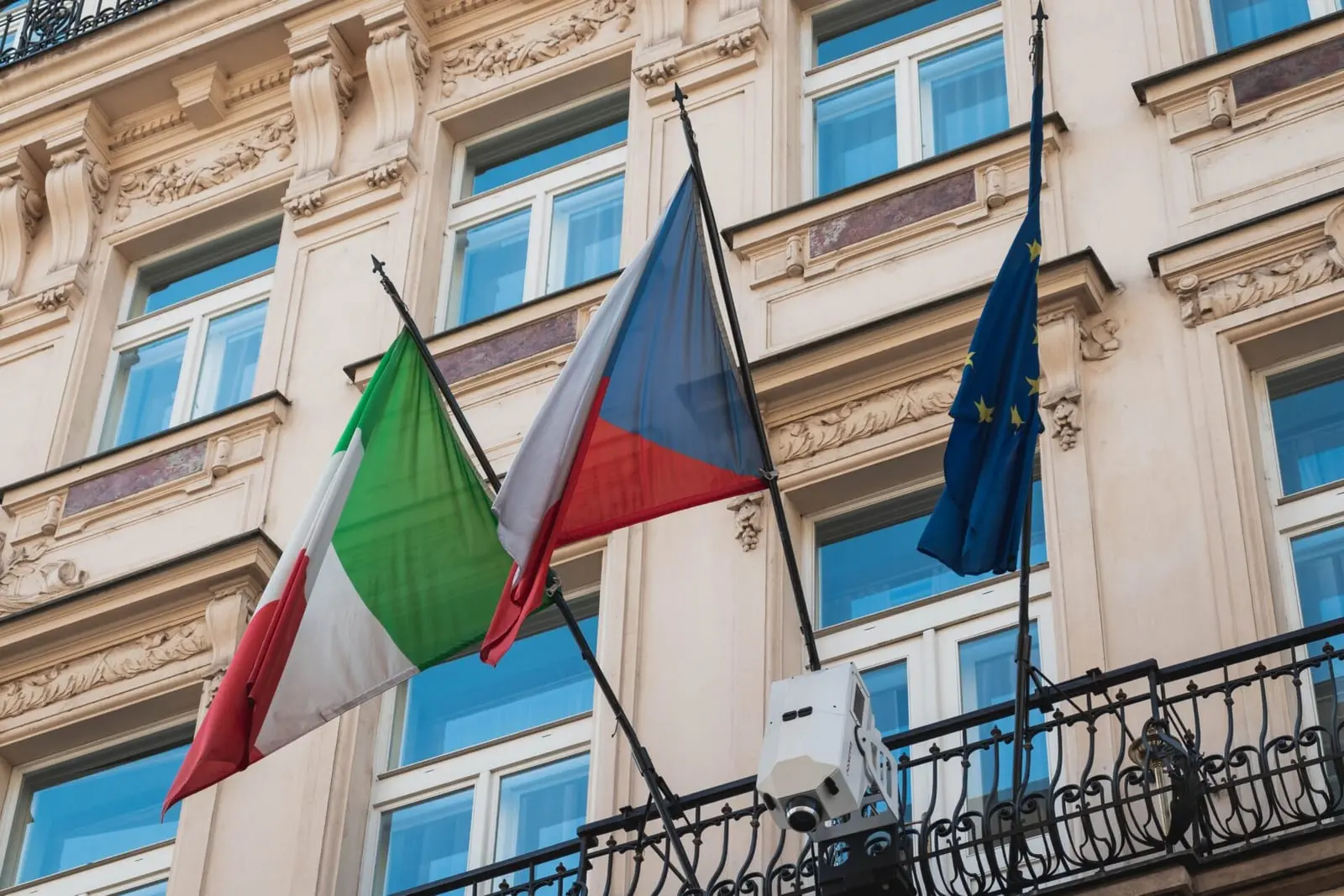 Plona vakarietiškų vertybių linija: byranti sąjunga ir neefektyvūs susitarimai