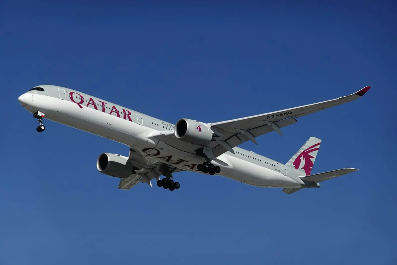 „Qatar Airways“ pradeda ribotus skrydžius iš Maskato ir Rijado