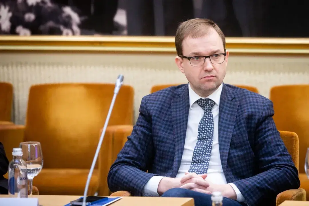 Kalėjime sėdintis V. Gapšys: politikui priklauso išeitinė, atlyginimus gauna jo komanda
