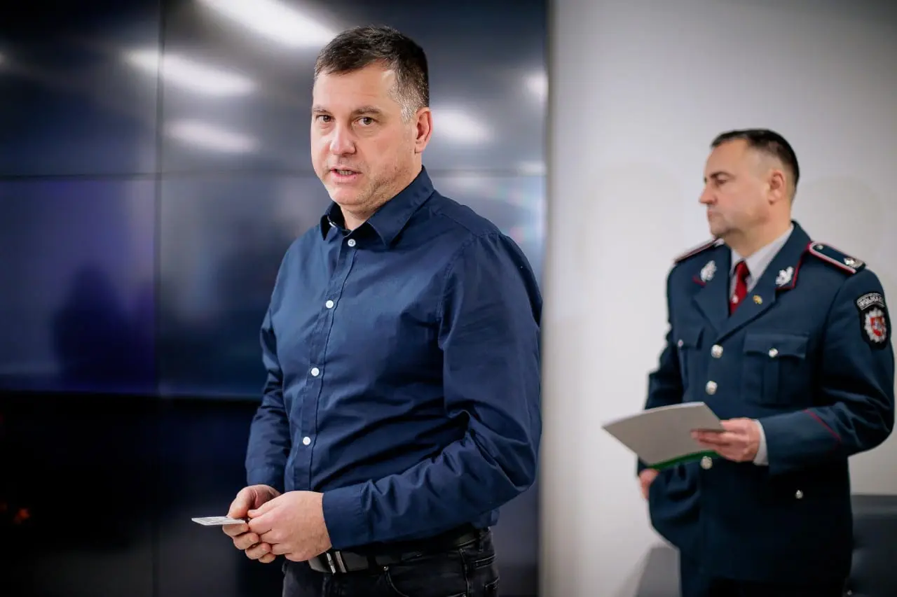 Savaitės įvykių apžvalga: veiksmo filmas Vilniaus rajone – ginkluoti pareigūnai ir nušauta beginklė moteris