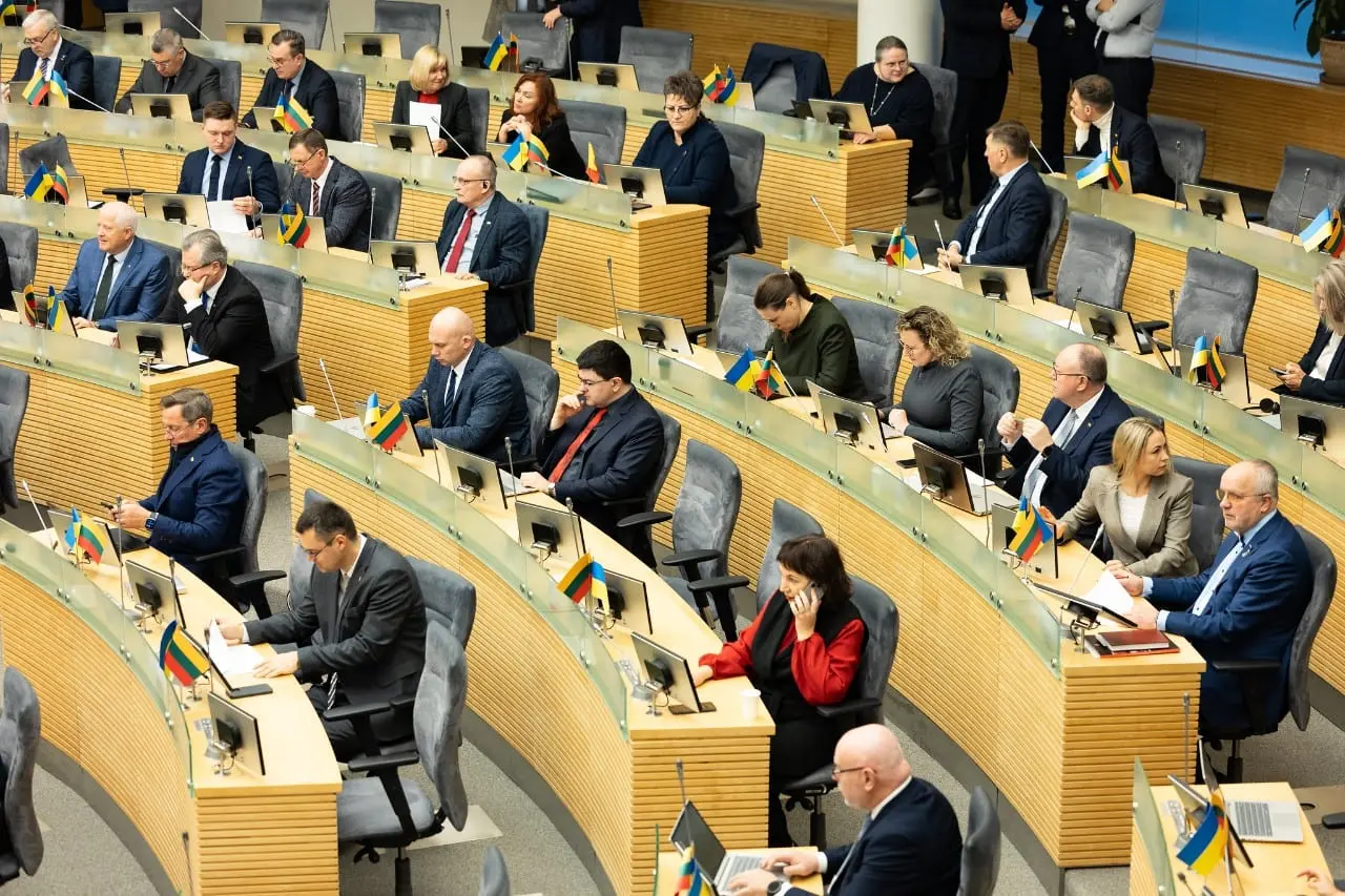 Partijų reitingai: išaugo „aušriečių“ palaikymas, tarp nepalankiausiai vertinamų – A. Širinskienė