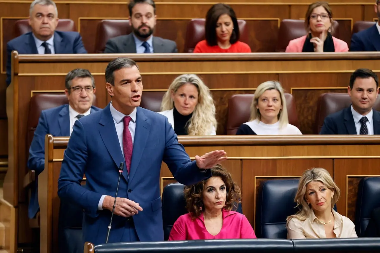 Ispanijos premjeras grasina atsistatydinti, kai jo žmonai gresia tyrimas dėl korupcijos