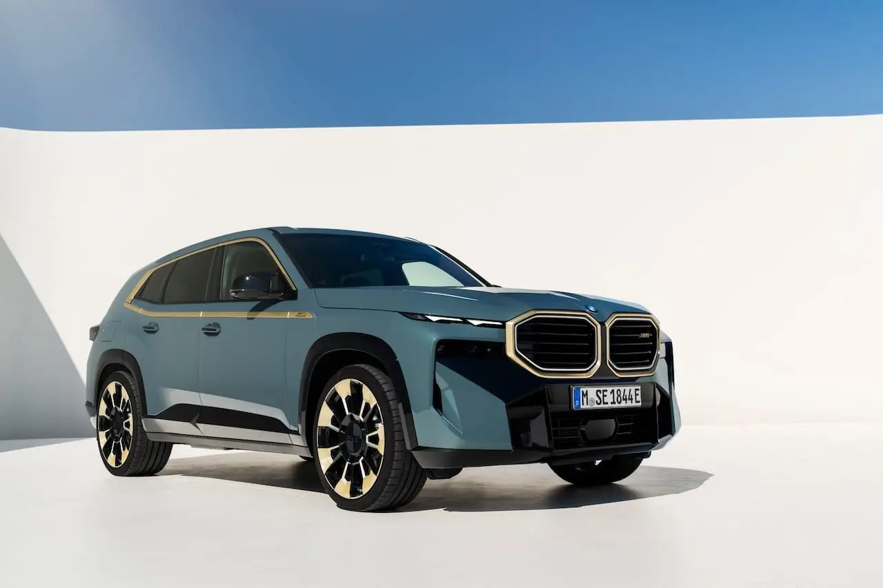 Koncepcija virto realybe: debiutuoja pirmasis „BMW XM“ – galios ir prabangos visureigis