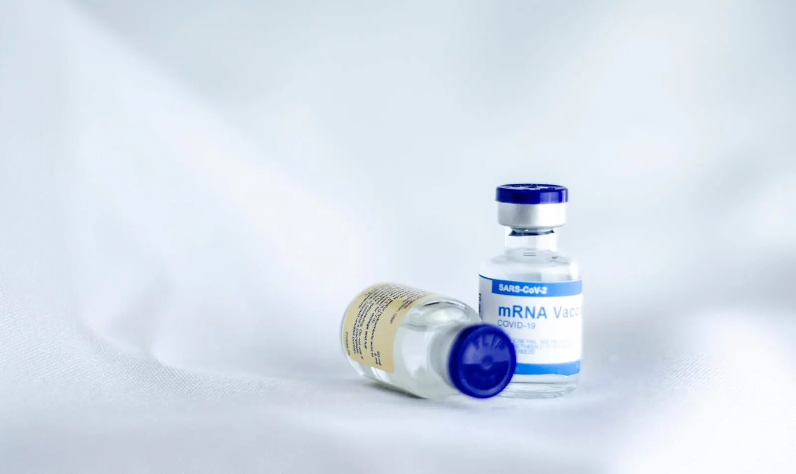 Lietuva nebeturi kur dėti daugiau kaip 50 tūkst. vakcinų, o sportininkas siunčia nerimą keliančią žinutę
