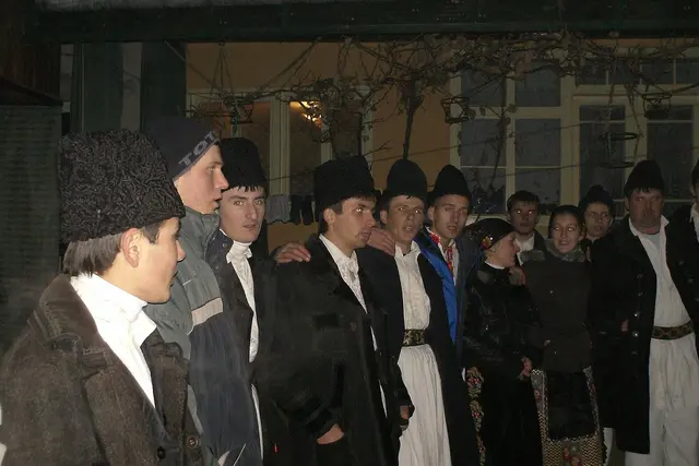 Kalėdinės dainos ir giesmės: žinomiausių dainų istorijos nuo „Tylios nakties“ iki „Last Christmas“