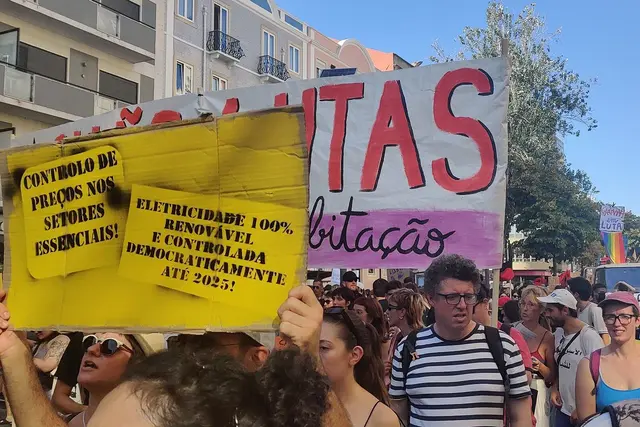 Protestai persimetė į Lisaboną ir Milaną: „dūstame“ nuo būsto kainų
