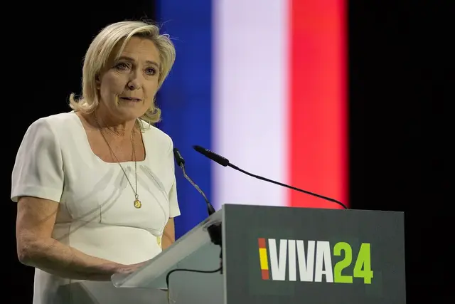 Marine Le Pen žada nutraukti Prancūzijos paramą Ukrainai ir siūlo debatus Zelenskiui