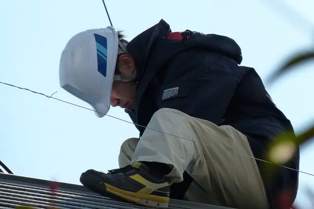 Saulės elektrinės galios didinimas: kaip pridėti modulių, kada reikia ESO paraiškos ir kiek tai kainuoja