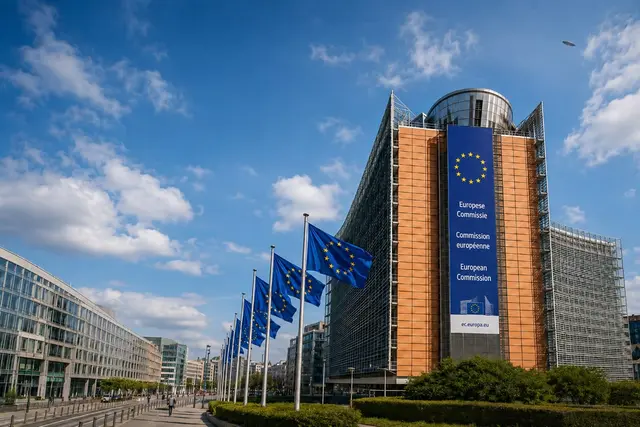 Briuselis tyliai domisi NSO: Europos Komisijos dokumentai rodo norą geriau stebėti neatpažintus reiškinius danguje