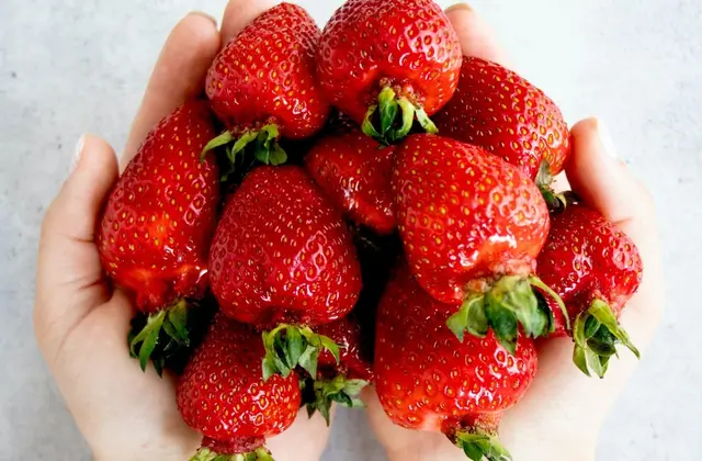 Braškių dieta: saldus būdas numesti svorio ar visiškas mitas?