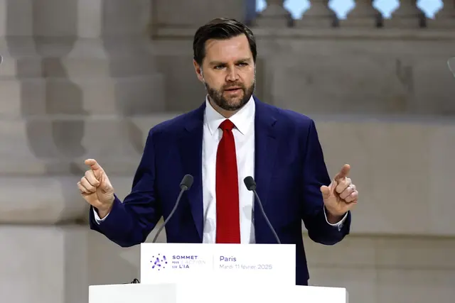 Konstitucijos ekspertas JD Vance kalbą Miunchene prilygino istorinei J. F. Kenedžio kalbai Berlyne