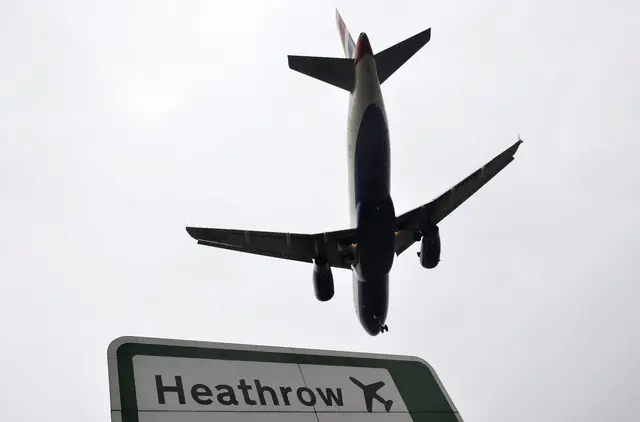 Heathrow oro uosto uždarymas: kas šiuo metu žinoma apie chaosą sukėlusį gaisrą?