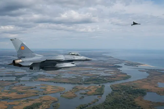 Rumunija per 3 dienas numušė 3 dronus: NATO pasienyje bręsta pavojinga krizė