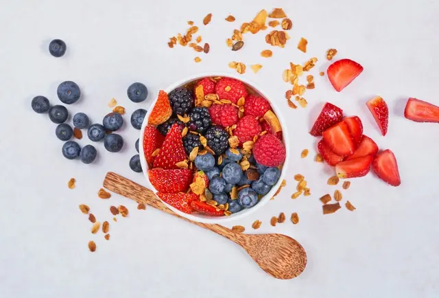 „MIND“ dieta: mitybos planas smegenims, mažinantis Alzheimerio riziką