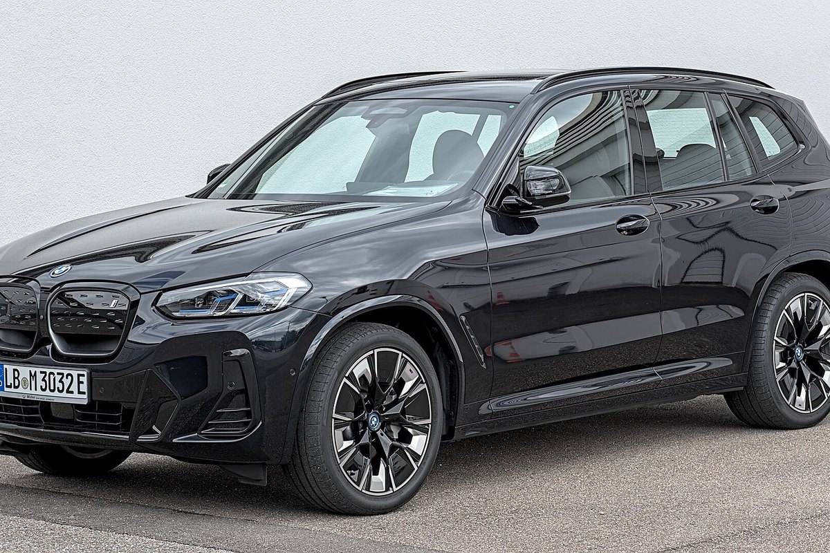 Pirmosios kartos BMW iX3 (G08)