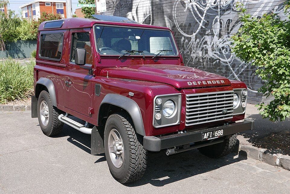 Land Rover Defender 90
