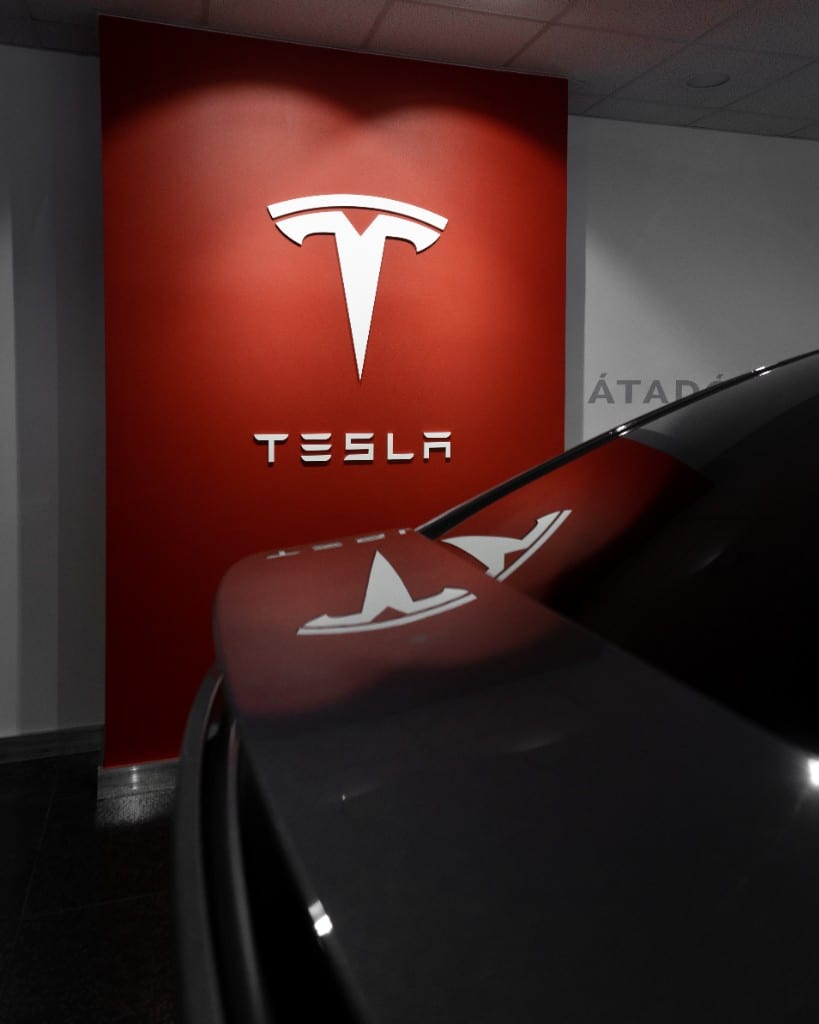 „Tesla“