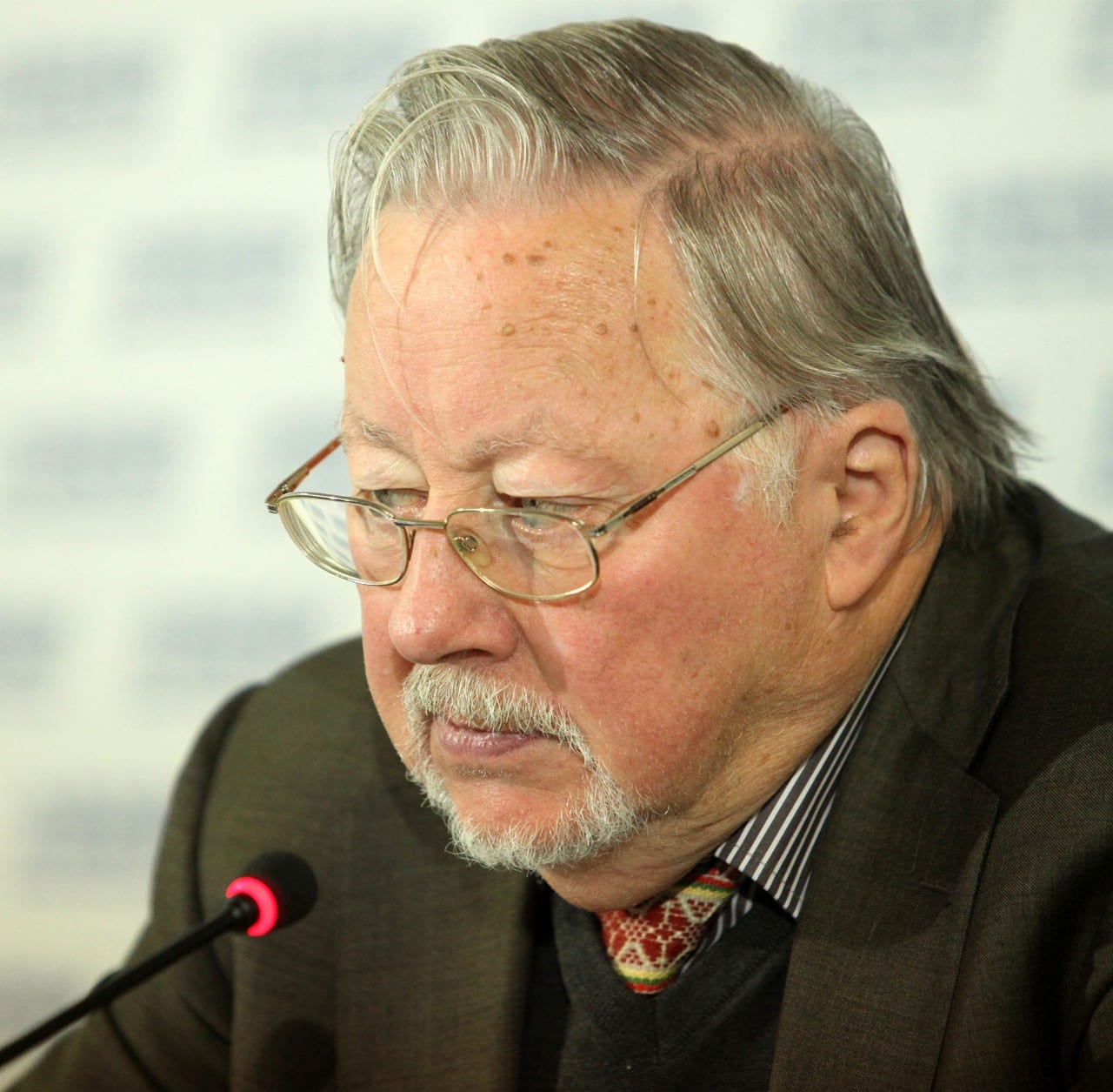 V. Landsbergis