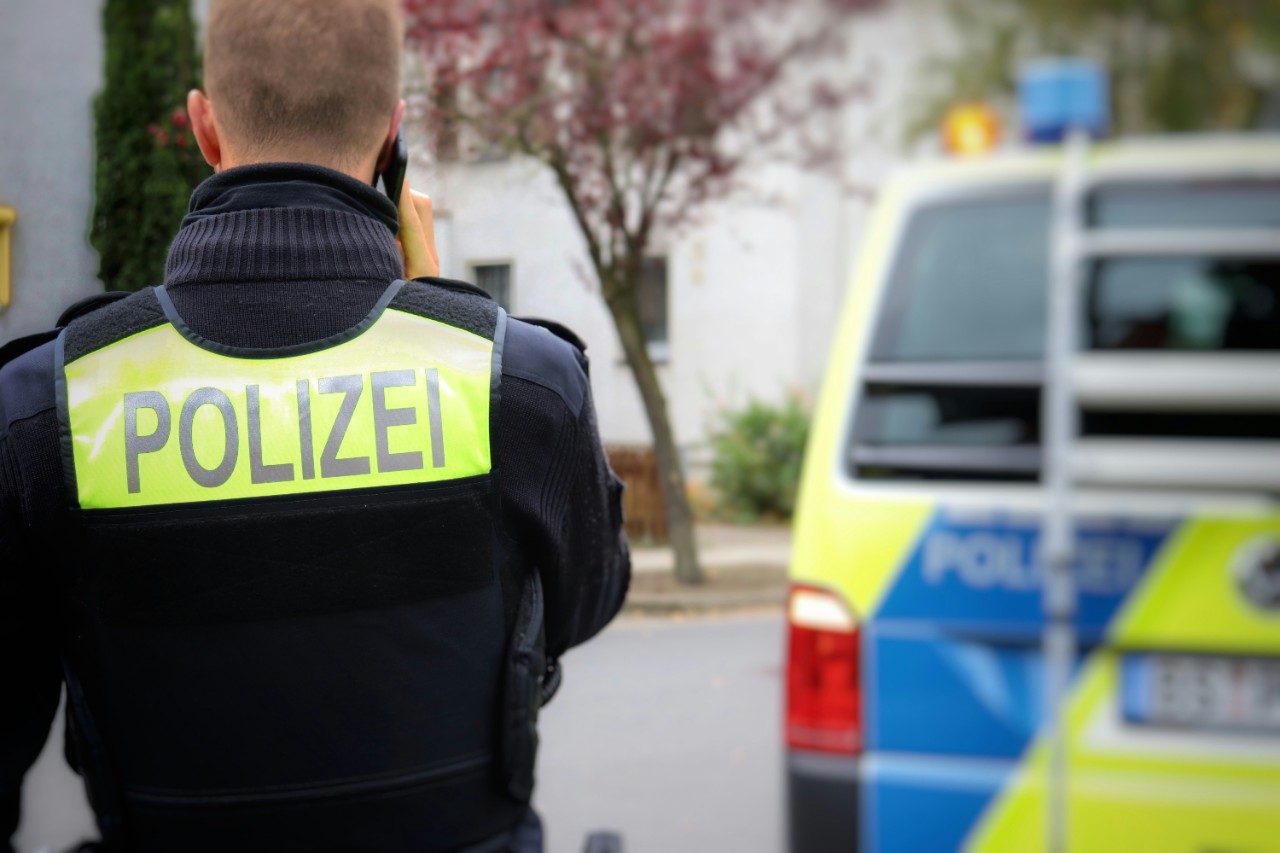 policija