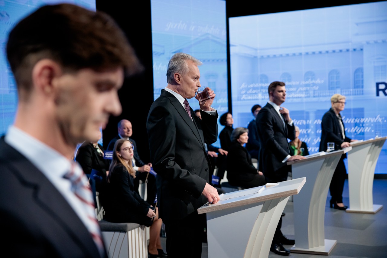 Debatai